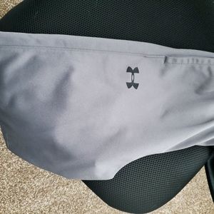 Y large Underarmer sweats